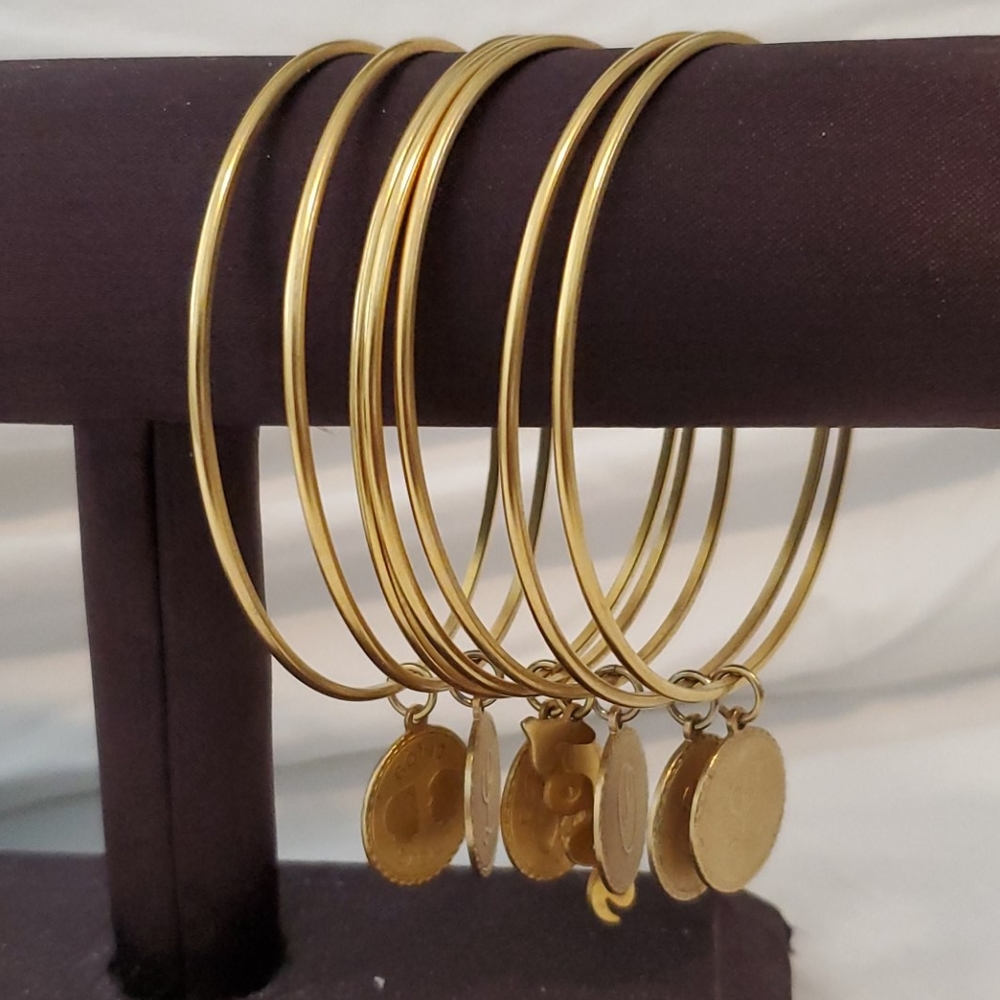 Bangle bracelets - Picture 2 of 4